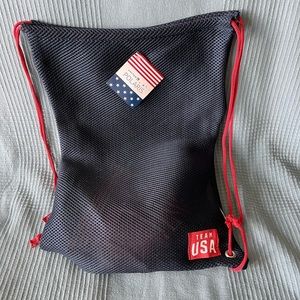 COPY - United airline business polaris class travel amenity kits team USA